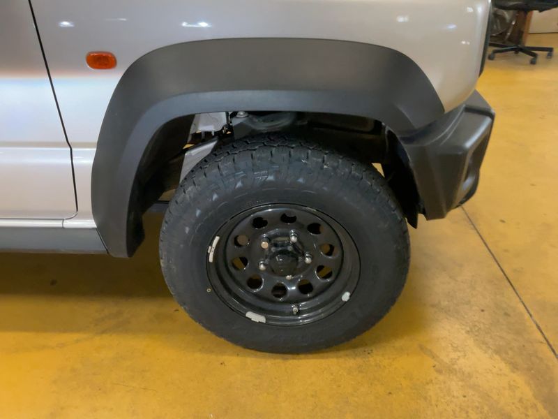 Suzuki Jimny 1.5 Comfort Allgrip NFZ 2022 – снимка 11
