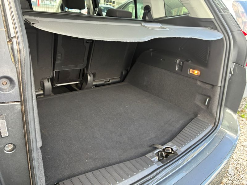 Ford Grand C-Max 1.5 TDCi Titanium — zdjęcie 9