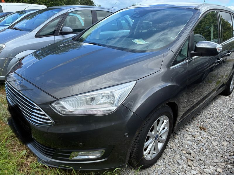 Ford Grand C-Max 1.5 TDCi Titanium — zdjęcie 2