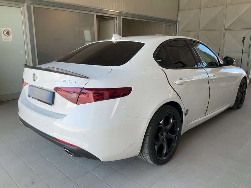 Alfa Romeo Giulia 2.2 JTDM Super — zdjęcie 6