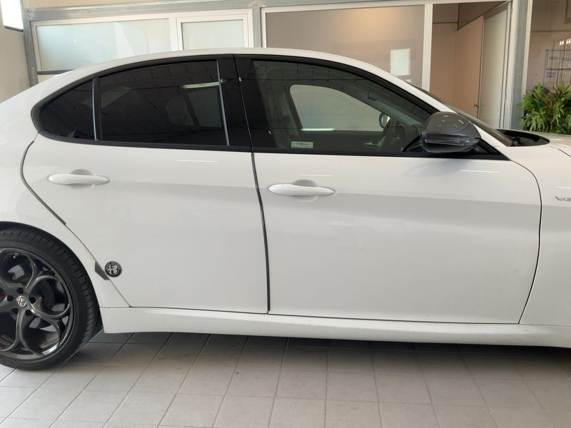 Alfa Romeo Giulia 2.2 JTDM Super — zdjęcie 7