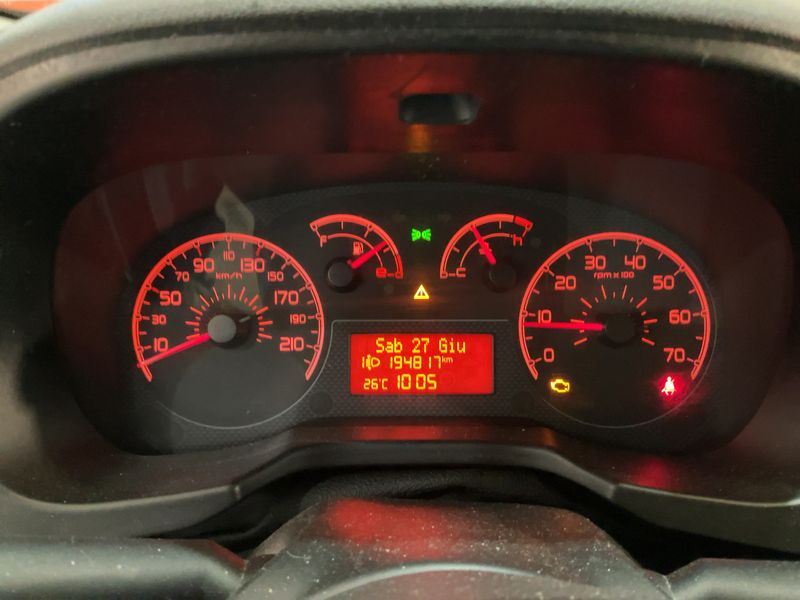 Fiat Qubo 1.3 JTD Dynamic — zdjęcie 4
