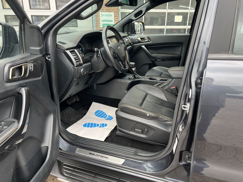Ford Ranger 2.0 TDCi Doppelkabine 4x4 Wildtrak — zdjęcie 17