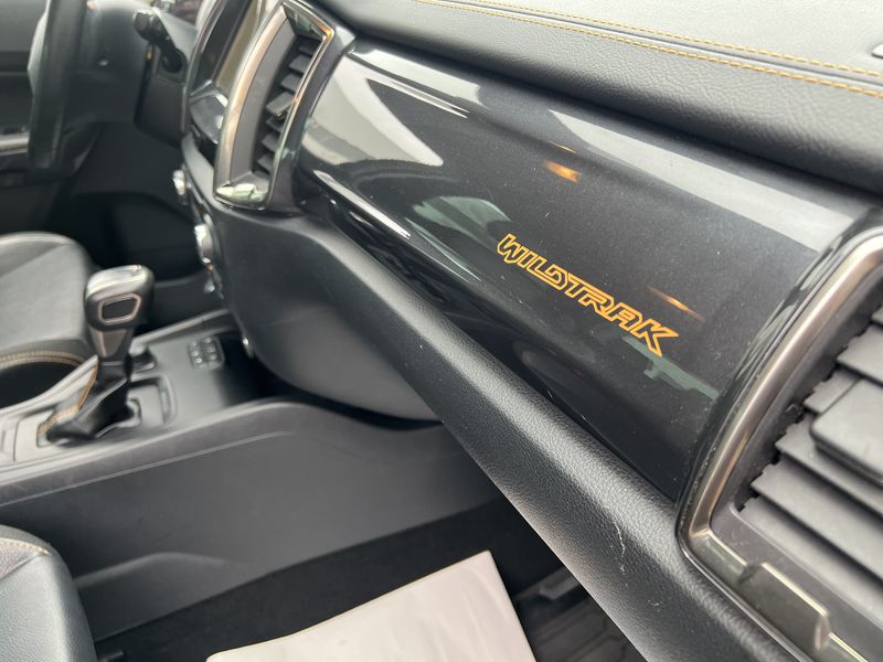 Ford Ranger 2.0 TDCi Doppelkabine 4x4 Wildtrak — zdjęcie 21