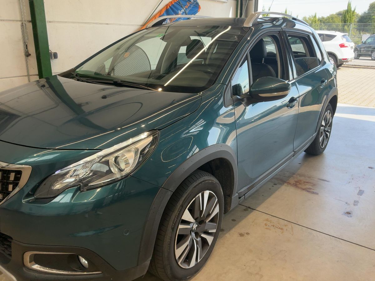Peugeot 2008 1.2 PureTech Allure