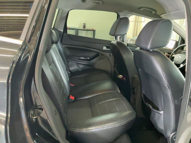 Ford Kuga 2.0 TDCi Titanium 2011 – снимка 19