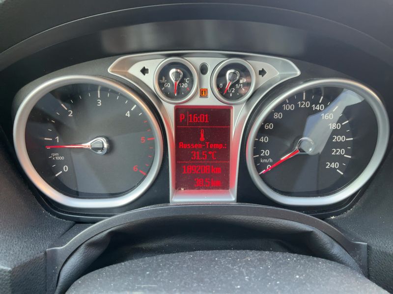 Ford Kuga 2.0 TDCi Titanium 2011 – снимка 18