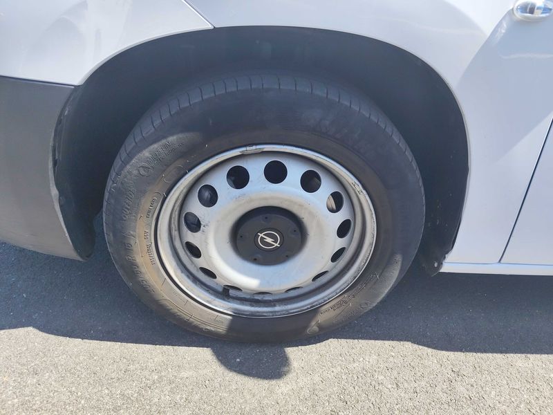 Opel Combo Life 1.5 CDTI — zdjęcie 18