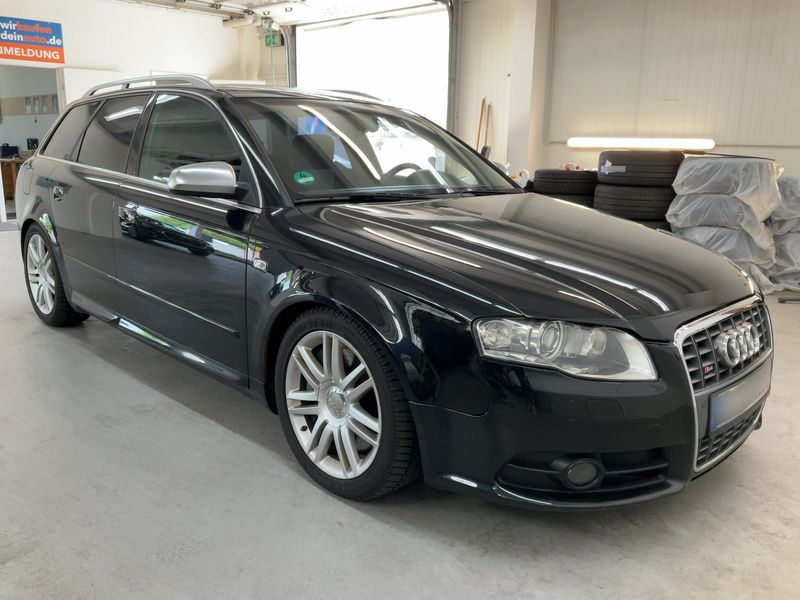 Audi S4 4.2 V8 quattro — zdjęcie 8