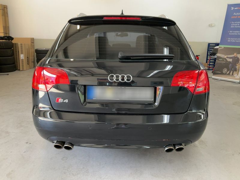 Audi S4 4.2 V8 quattro — zdjęcie 5