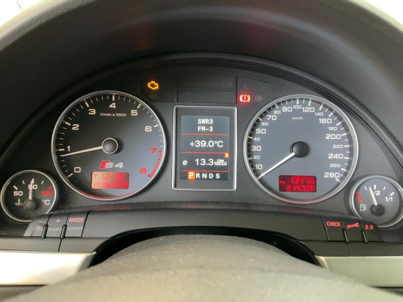 Audi S4 4.2 V8 quattro — zdjęcie 13