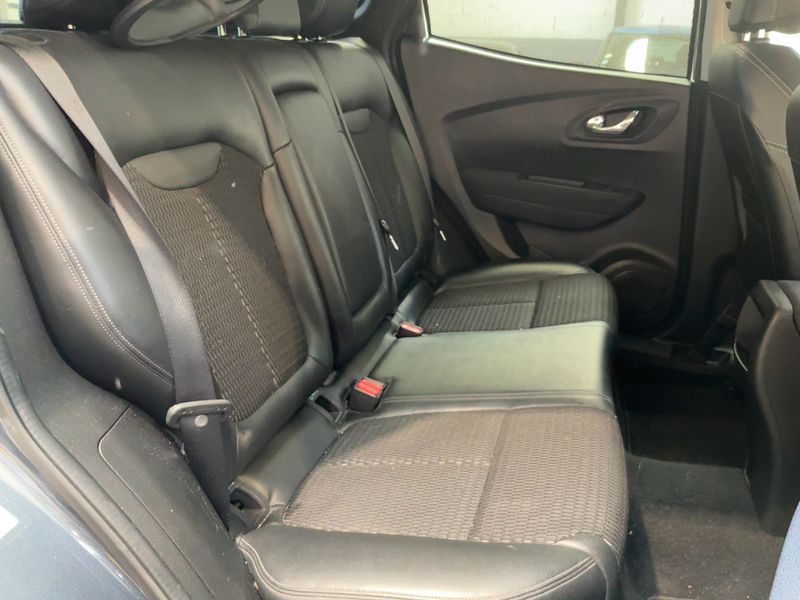 Renault Kadjar 1.2 TCe Graphite — zdjęcie 14