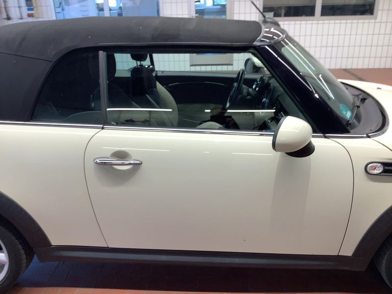 MINI Cabrio Cooper — zdjęcie 7