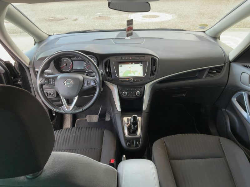 Opel Zafira Tourer 2.0 CDTI Active — zdjęcie 12