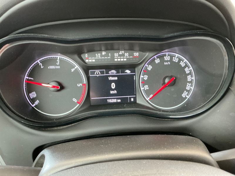 Opel Zafira Tourer 2.0 CDTI Active — zdjęcie 13
