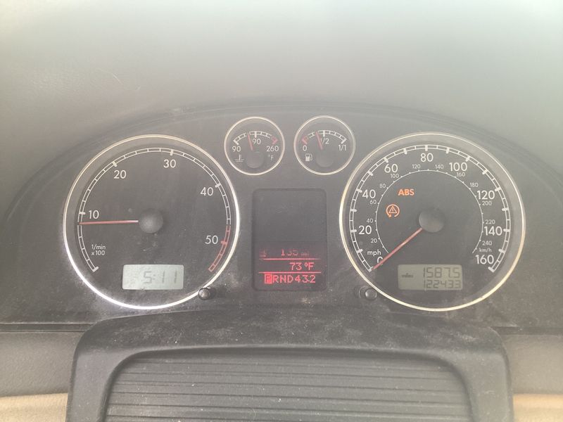 Volkswagen Passat 2.0 TDI Comfortline — zdjęcie 13