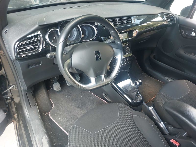 DS Automobiles DS3 1.2 PureTech BeChic — zdjęcie 11