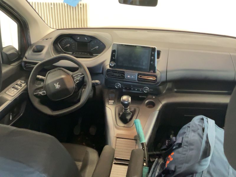 Peugeot Rifter 1.2 PureTech Allure L2 — zdjęcie 12