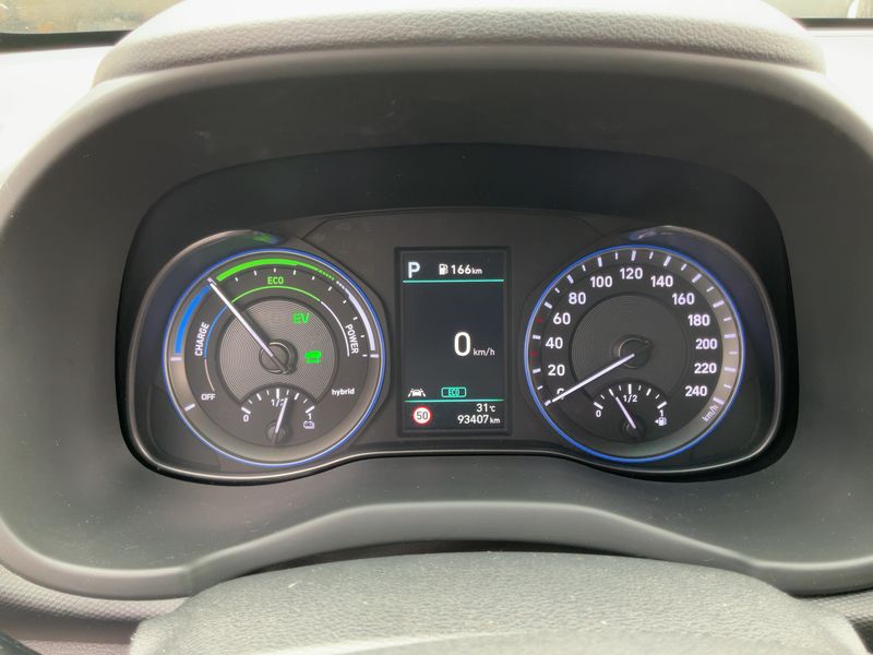 Hyundai Kona 1.6 Hybrid Premium 2WD — zdjęcie 13
