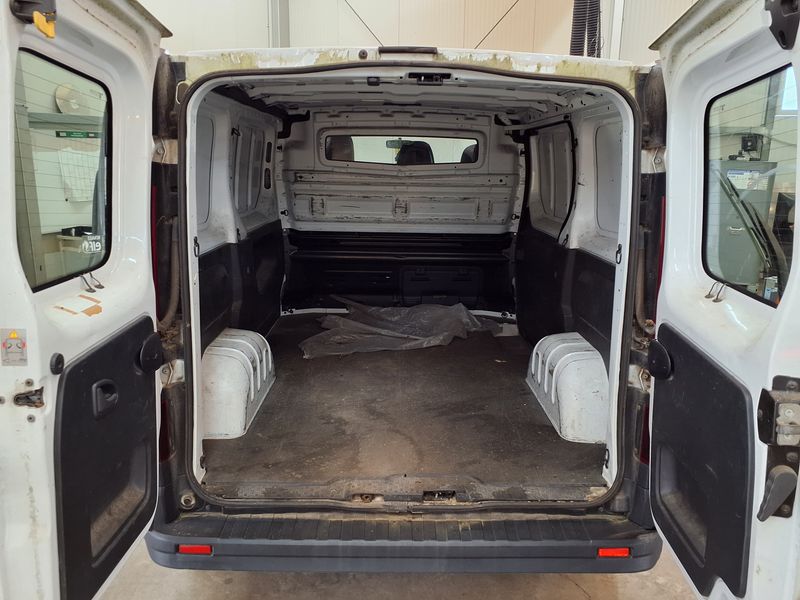Renault Trafic 1.6 dCi L1H1 2,9t Komfort 2016 – снимка 9