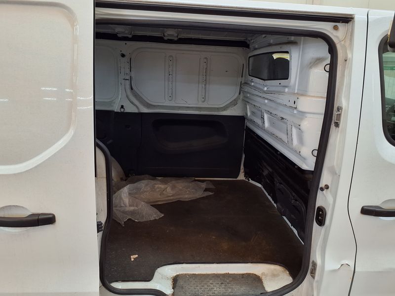 Renault Trafic 1.6 dCi L1H1 2,9t Komfort 2016 – снимка 13