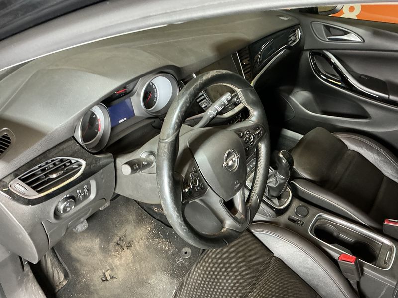 Opel Astra 1.4 SIDI Turbo Innovation Start&Stop 2016 – снимка 23