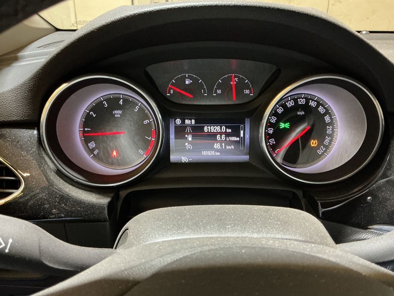 Opel Astra 1.4 SIDI Turbo Innovation Start&Stop 2016 – снимка 18