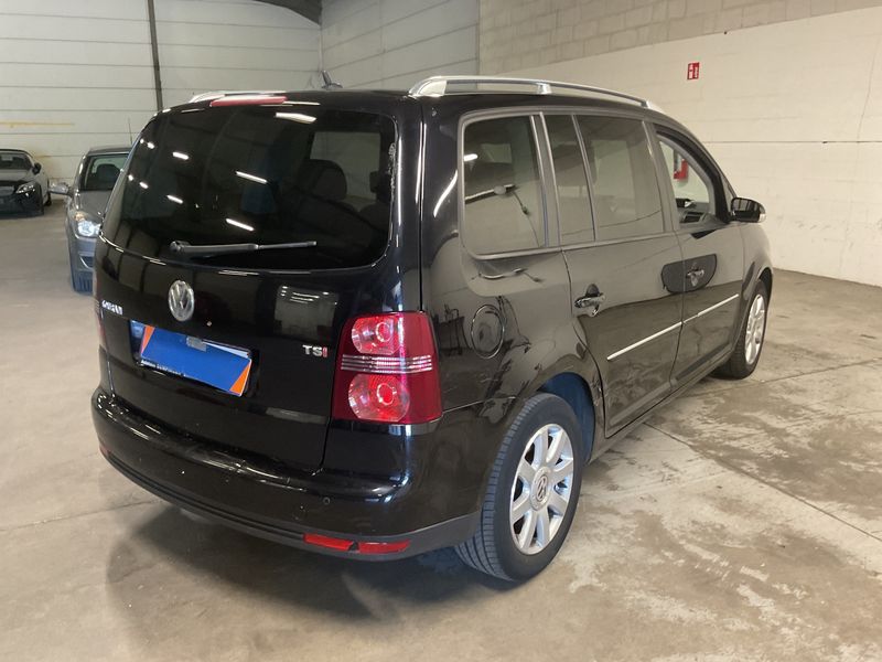 Volkswagen Touran 1.4 TSI Highline 2009 – снимка 2