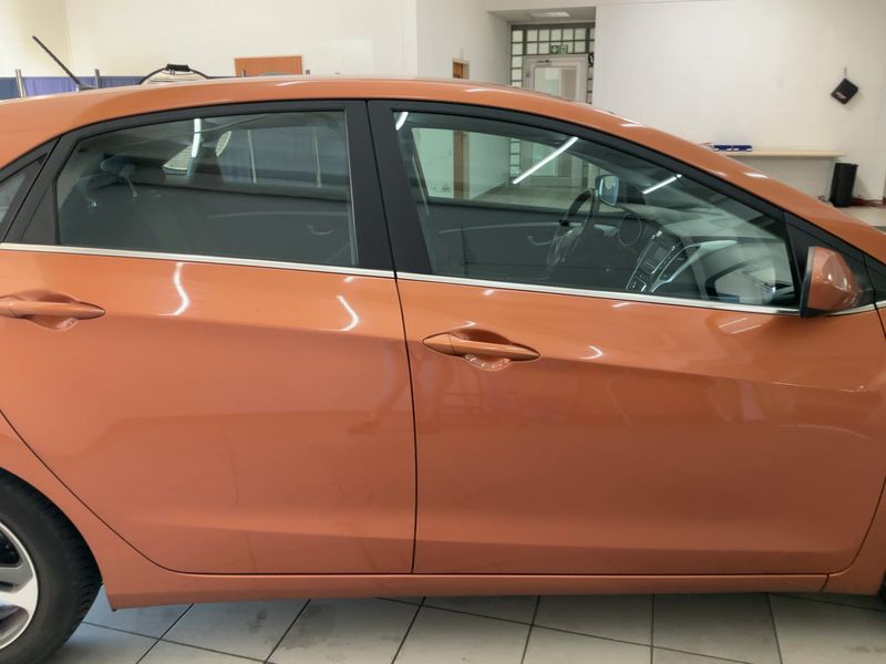 Hyundai i30 1.6 CRDi YES! — zdjęcie 7