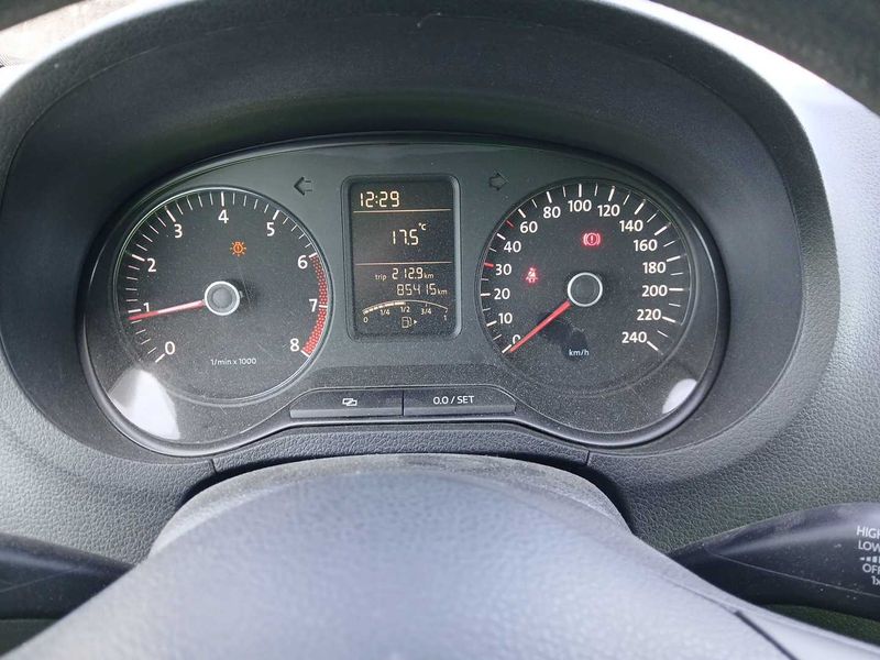 Volkswagen Polo 1.2 Trendline — zdjęcie 12