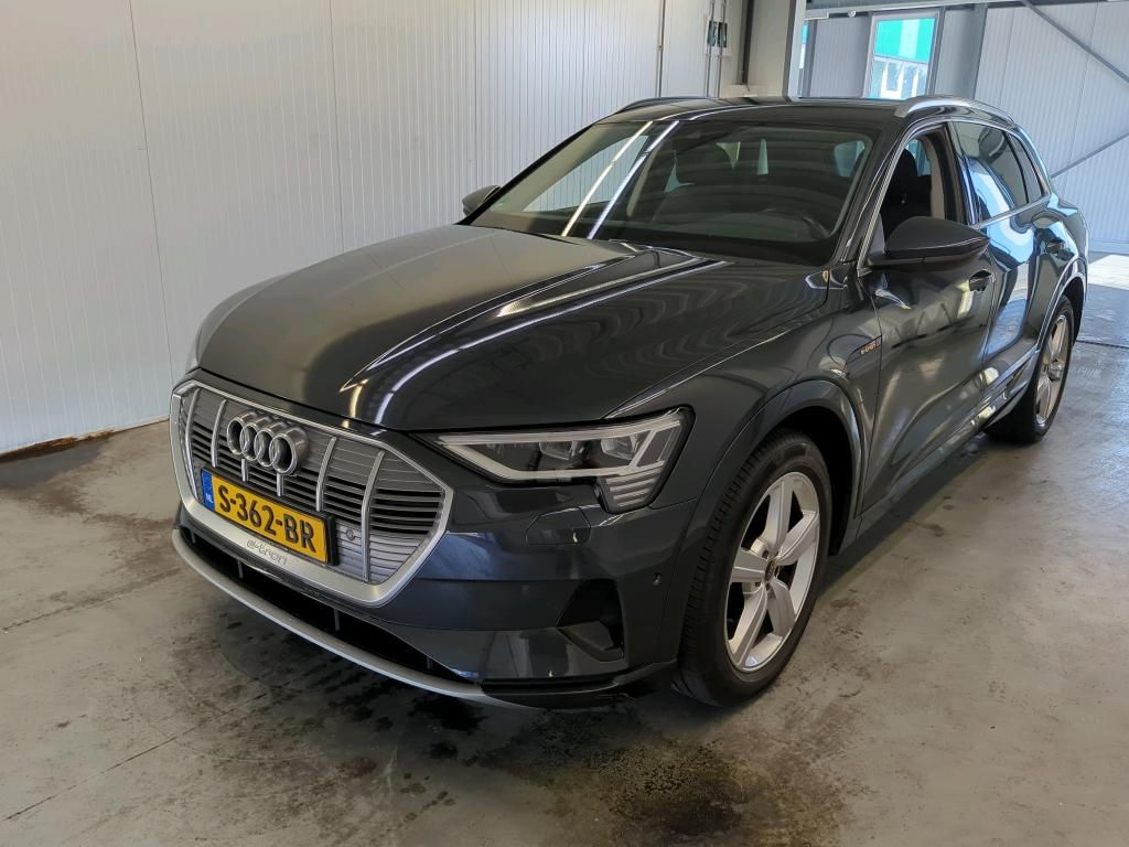 Audi e-tron 2022