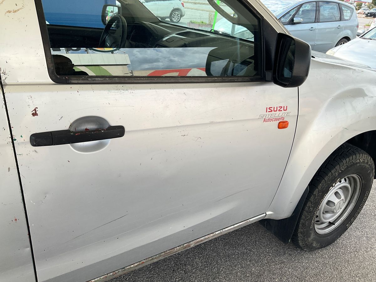 Isuzu D-MAX 2019 — photo 25