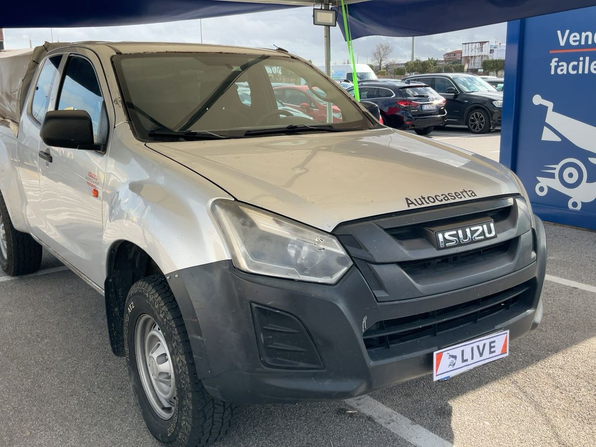 Isuzu D-MAX 2019 — photo 13