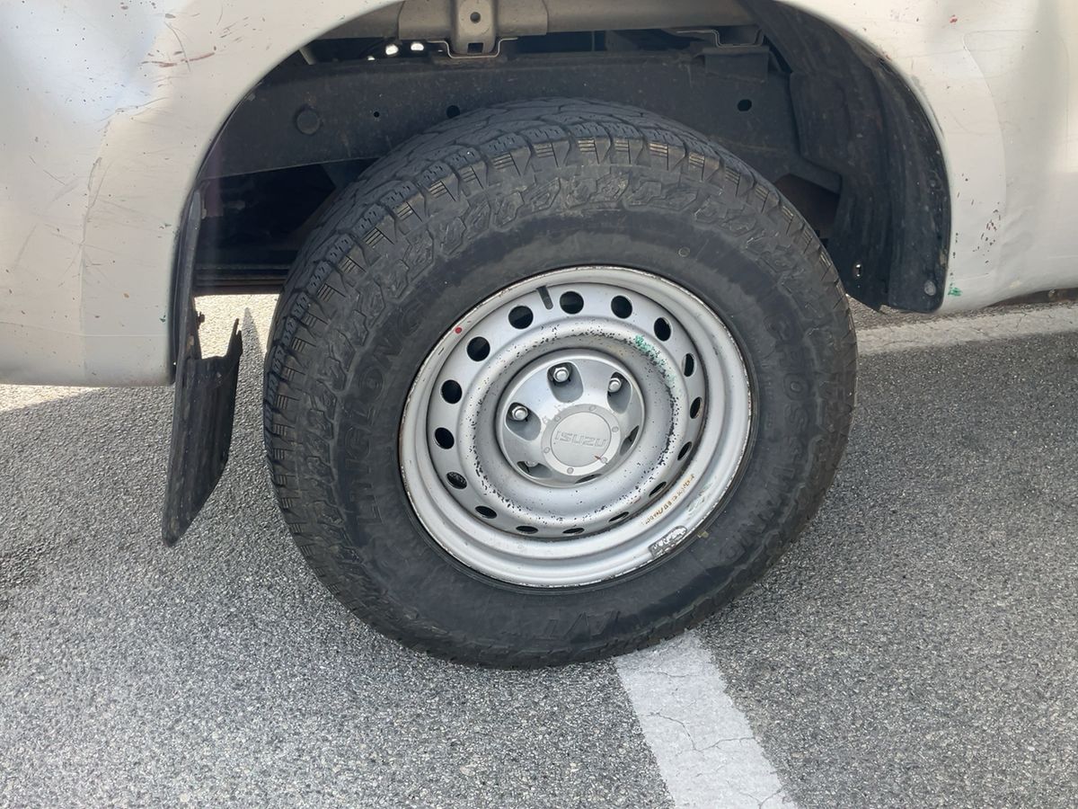 Isuzu D-MAX 2019 — photo 10