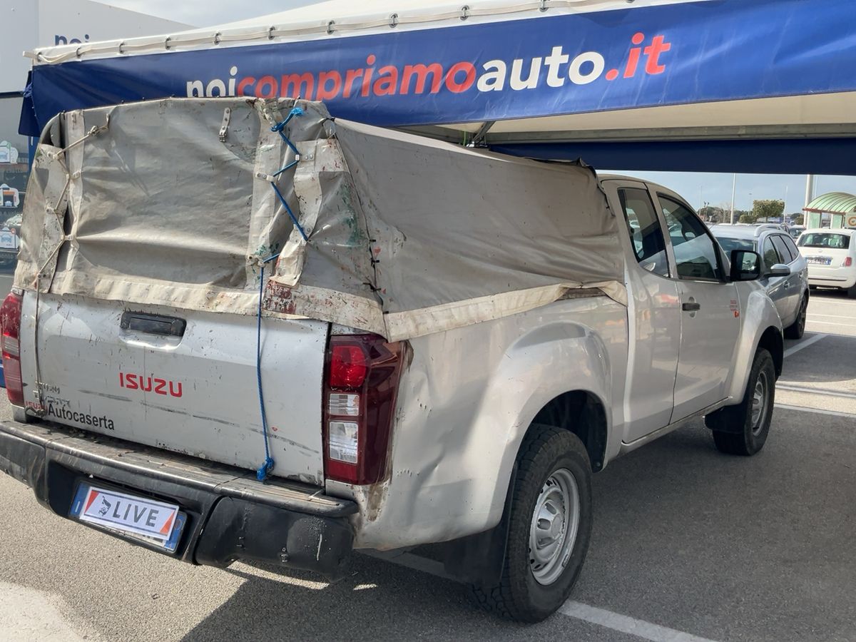 Isuzu D-MAX 2019 — photo 9