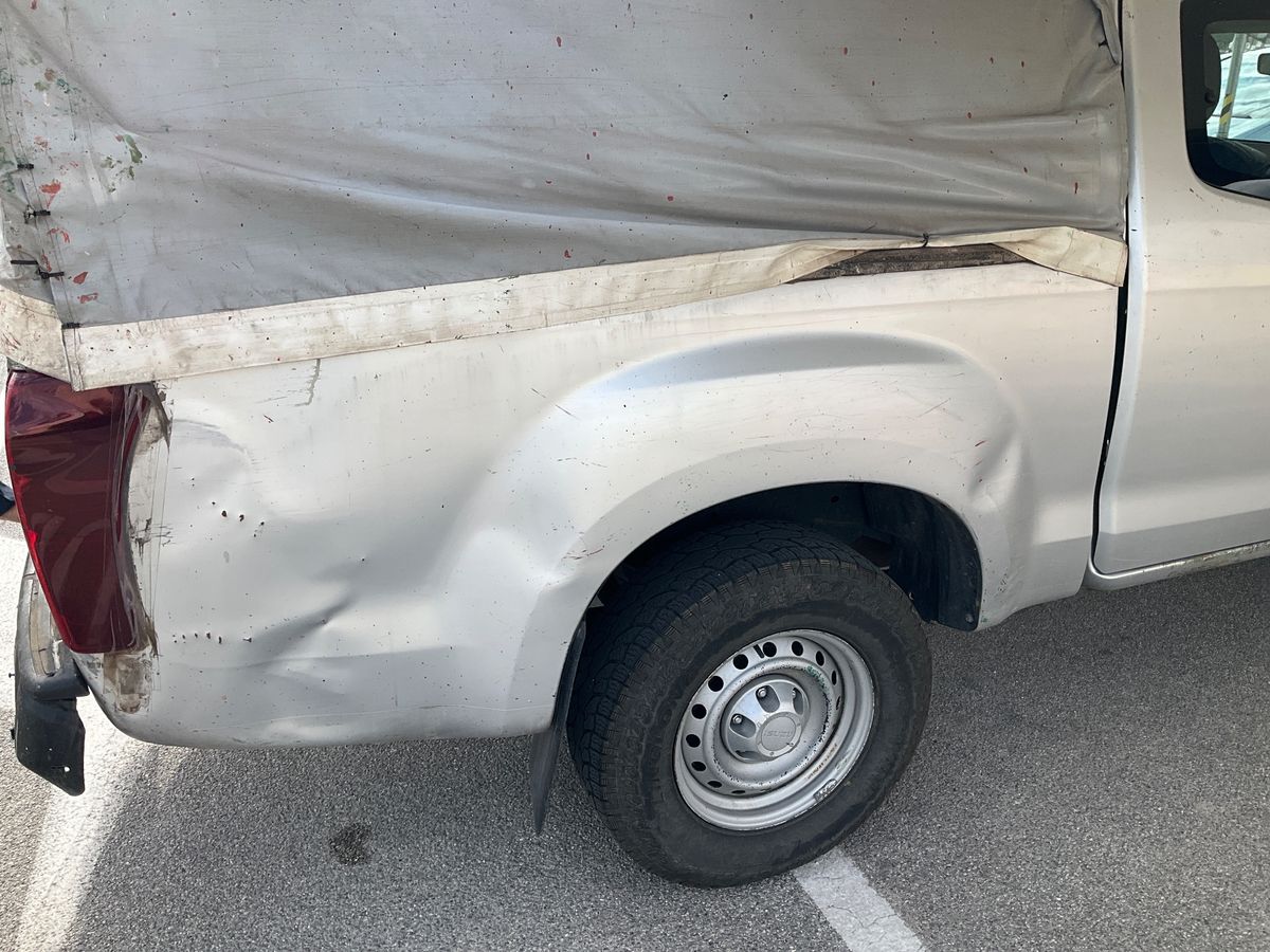Isuzu D-MAX 2019 — photo 23