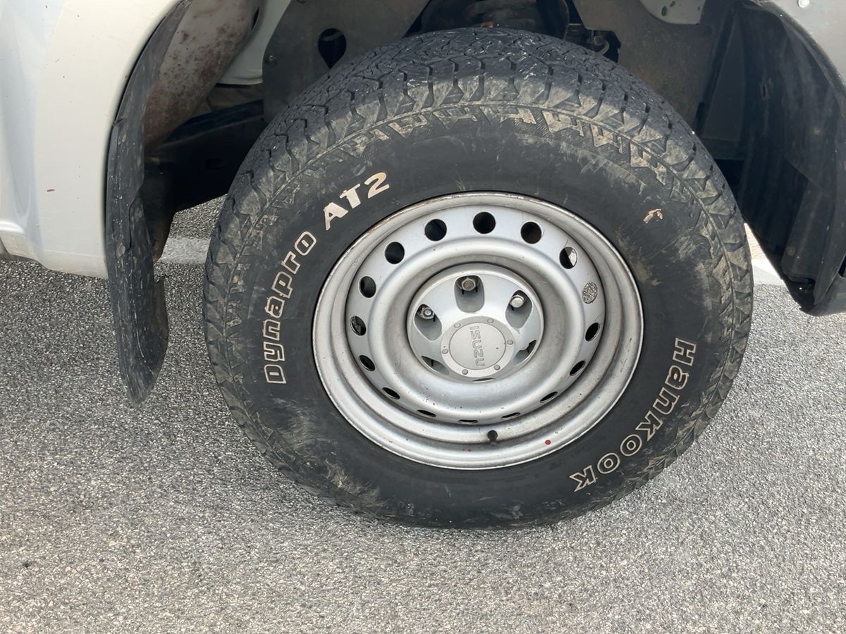 Isuzu D-MAX 2019 — photo 12