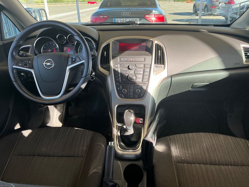 Opel Astra 1.6 Enjoy — zdjęcie 12