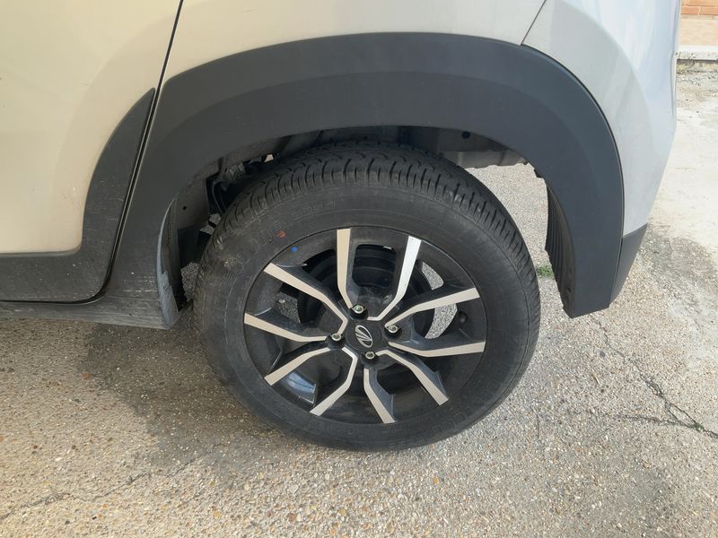 Mahindra KUV 100 1.2 K8 2023 – снимка 5