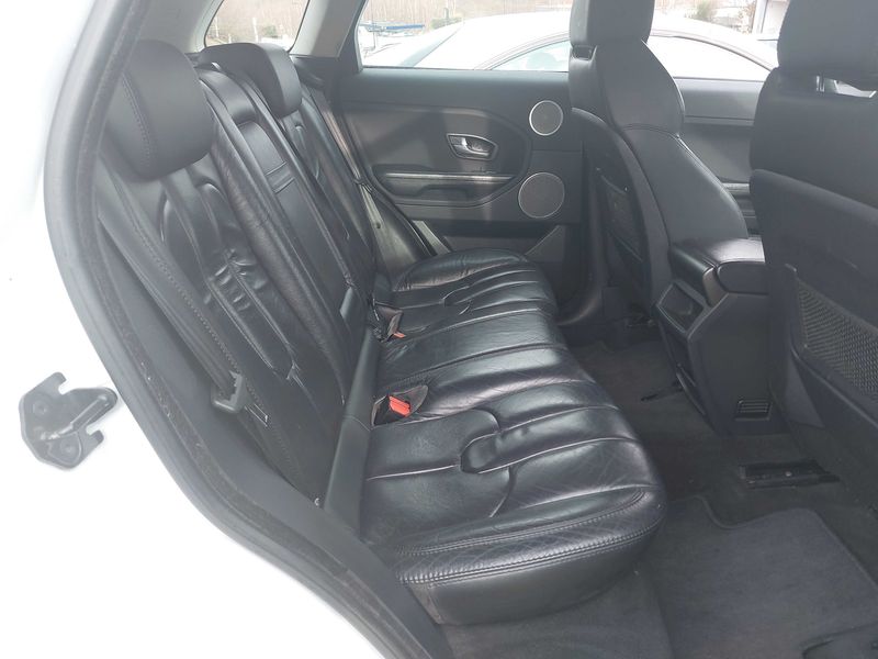 Land Rover Evoque 2.2 Td4 Prestige — zdjęcie 13