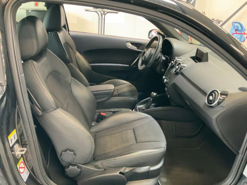 Audi A1 1.4 TFSI S line Sportpaket — zdjęcie 11