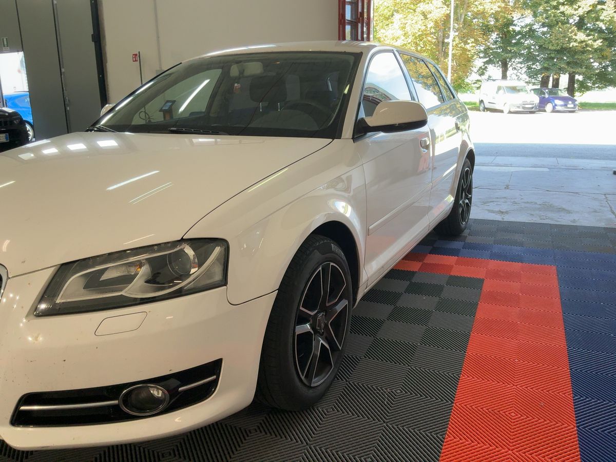 Audi A3 1.6 TDI Young Edition