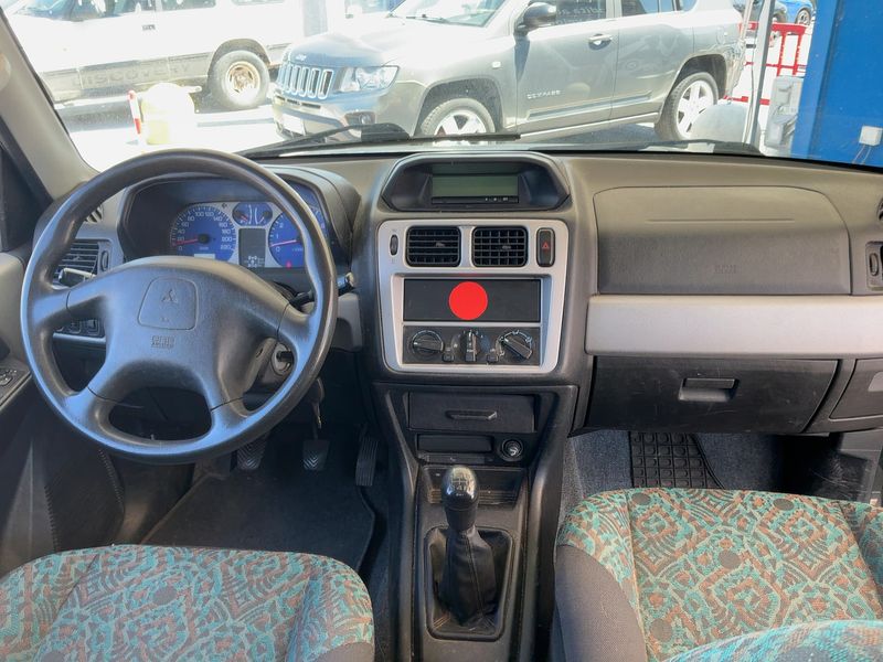 Mitsubishi Pajero 1.8 GDI Comfort II 1800 — zdjęcie 12