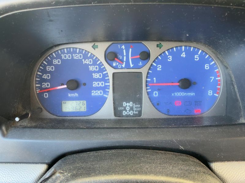 Mitsubishi Pajero 1.8 GDI Comfort II 1800 — zdjęcie 13