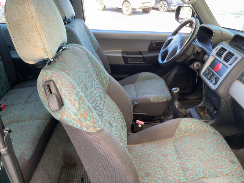 Mitsubishi Pajero 1.8 GDI Comfort II 1800 — zdjęcie 11