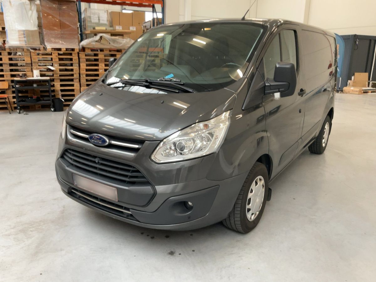 Ford Transit 2017 — photo 1