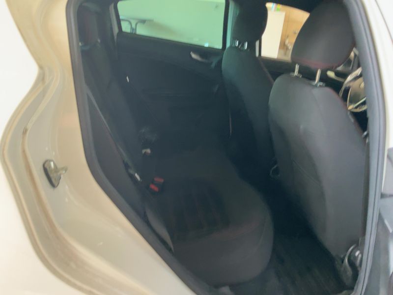 Alfa Romeo Giulietta 1.6 JTD Super — zdjęcie 14