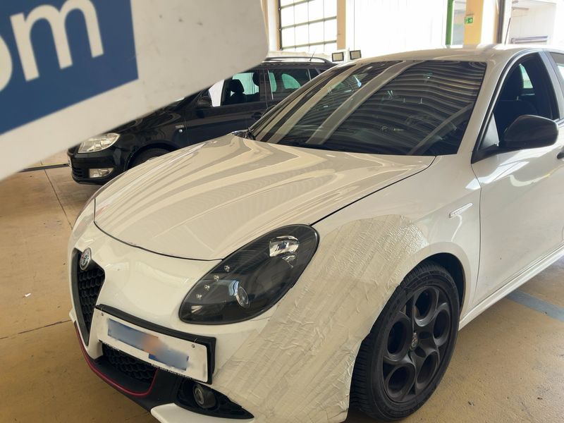 Alfa Romeo Giulietta 1.6 JTD Super — zdjęcie 2
