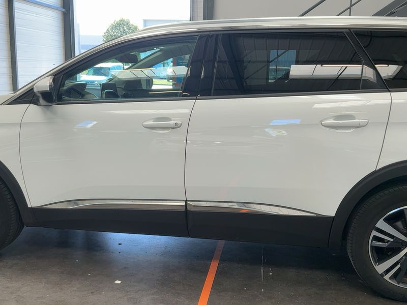 Peugeot 5008 1.2 PureTech Allure — zdjęcie 4
