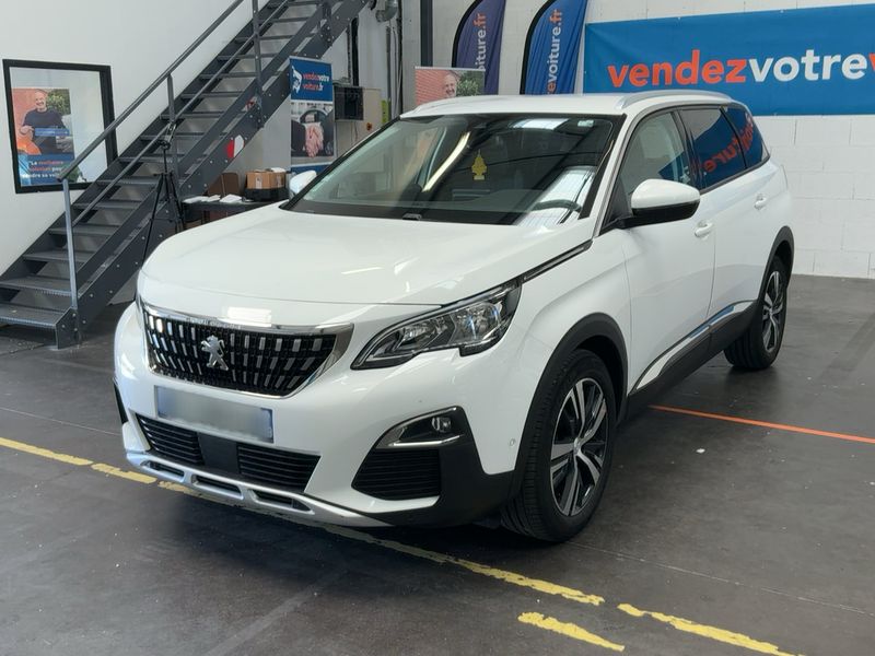 Peugeot 5008 1.2 PureTech Allure — zdjęcie 1